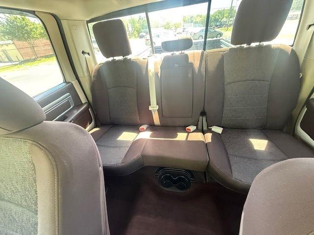 RAM 1500 SLT Crew Cab SWB 4WD 2015