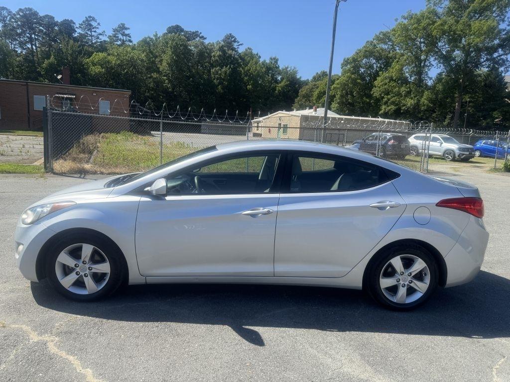 Hyundai Elantra GLS M/T 2013