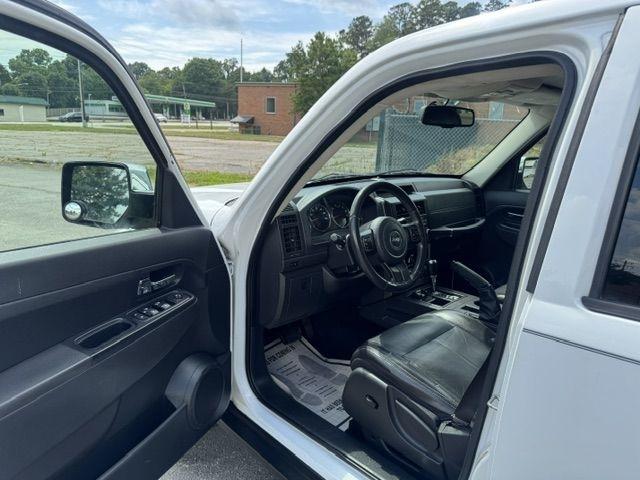 Jeep Liberty Sport 4WD 2012