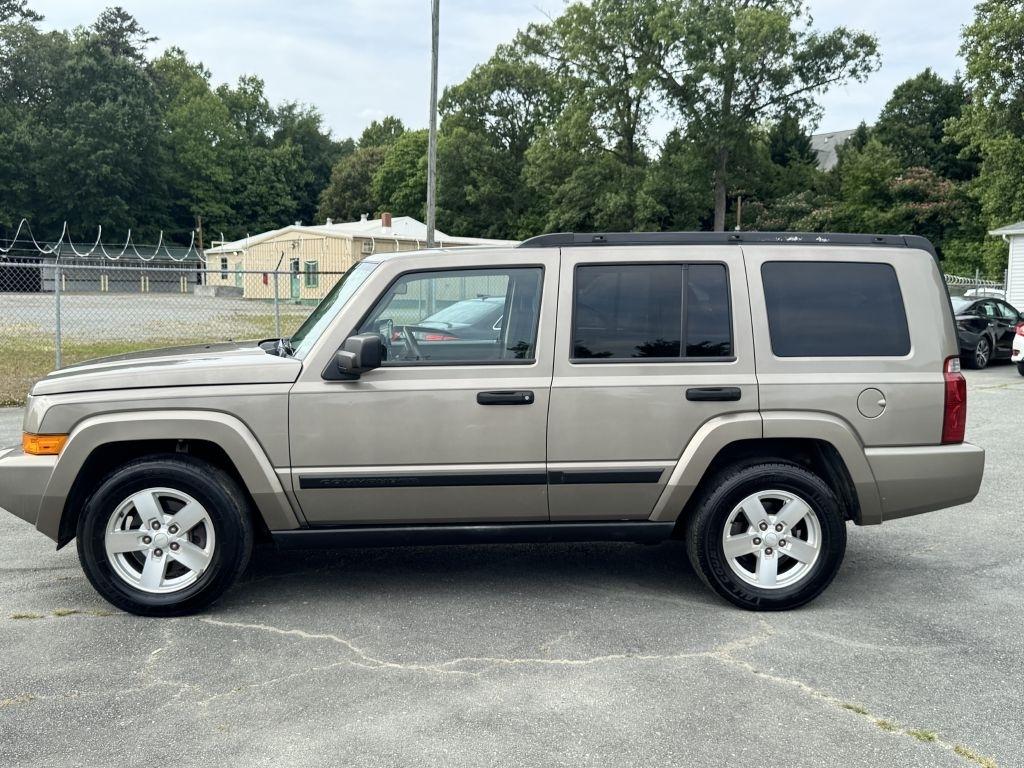 Jeep Commander 2WD 2006