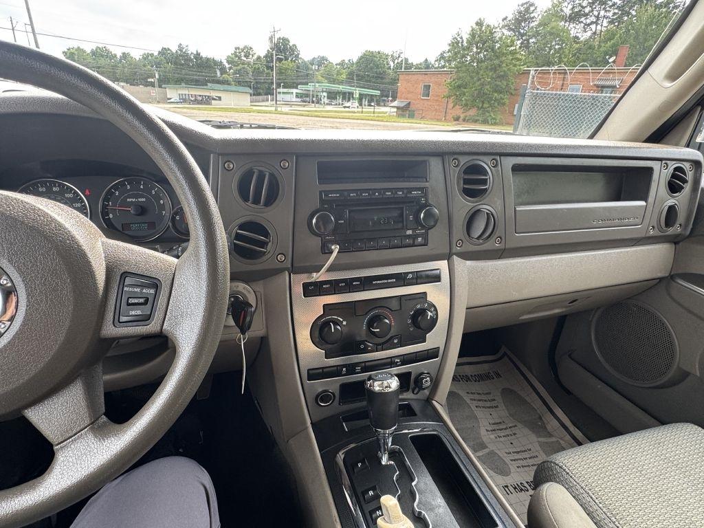 Jeep Commander 2WD 2006