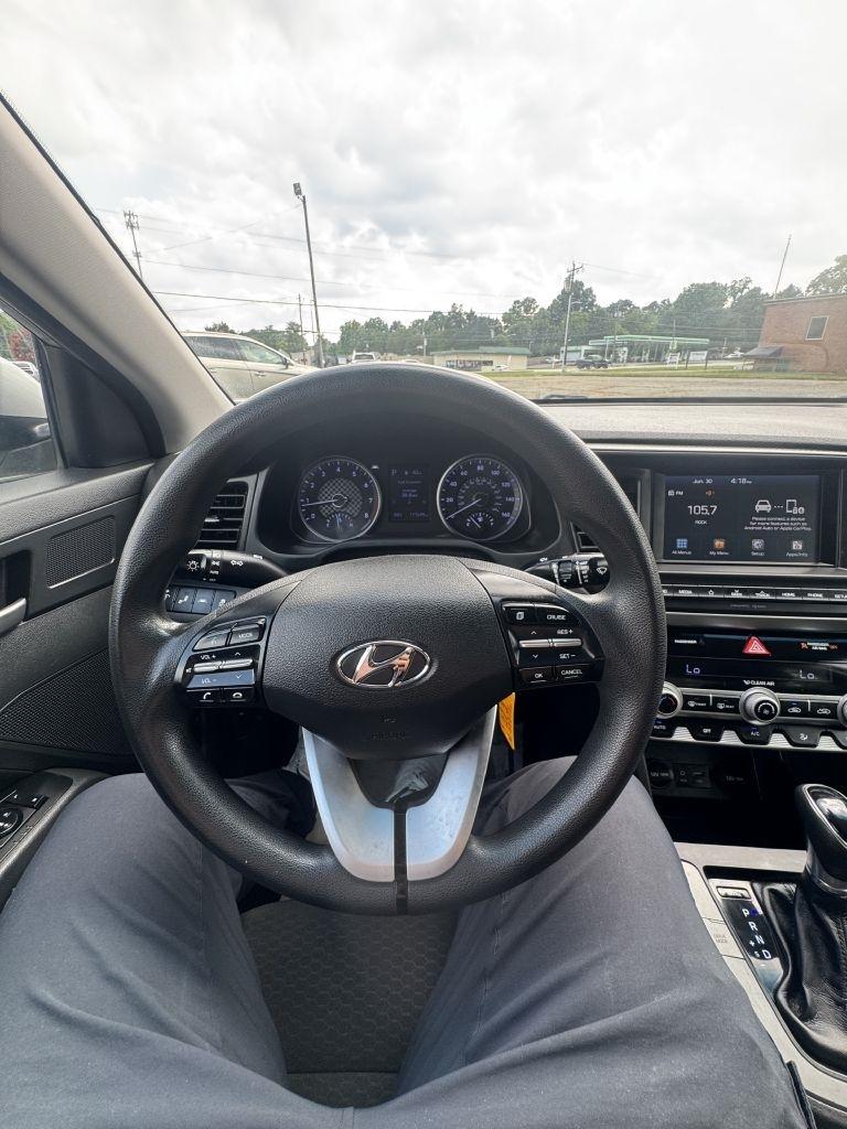 Hyundai Elantra Limited 2020