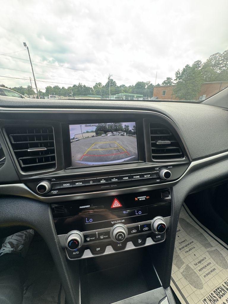 Hyundai Elantra Limited 2020