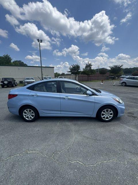 Hyundai Accent GLS 4-Door 2014
