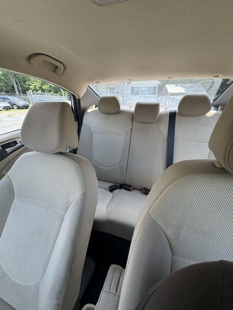 Hyundai Accent GLS 4-Door 2014