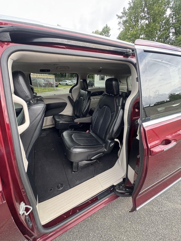 Chrysler Pacifica Touring-L Plus 2017