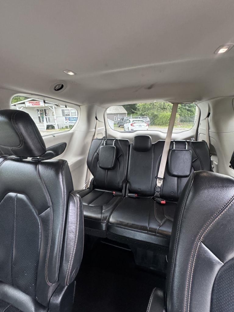 Chrysler Pacifica Touring-L Plus 2017