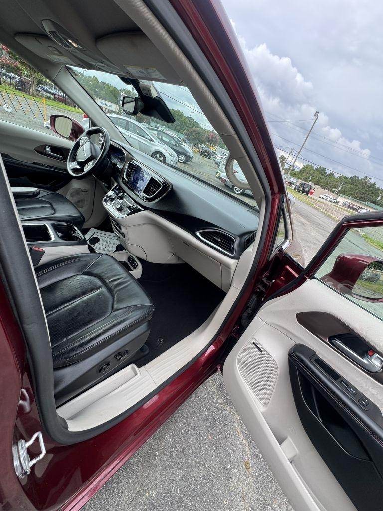 Chrysler Pacifica Touring-L Plus 2017