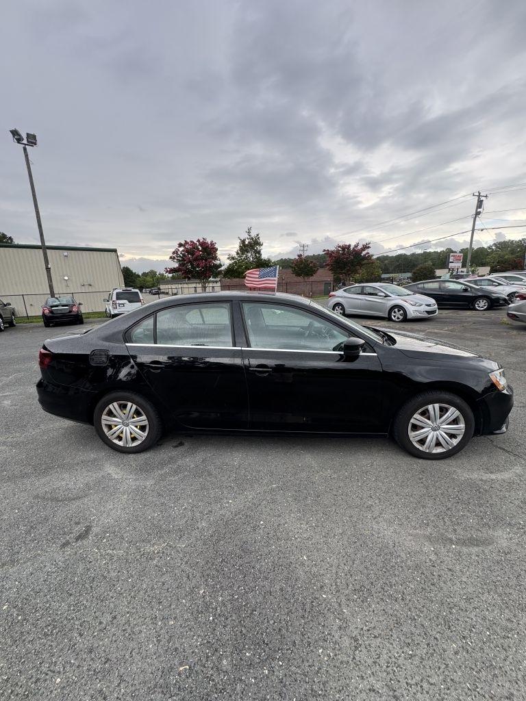 Volkswagen Jetta 1.4T S 6A 2017