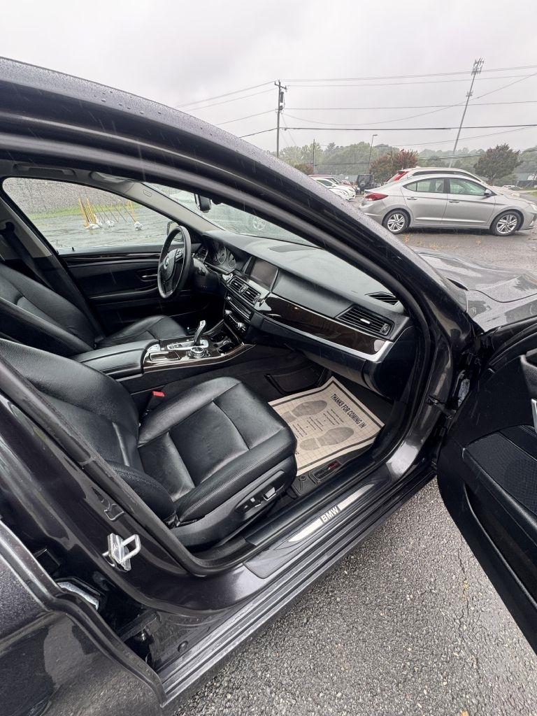 BMW 5-Series 535i xDrive 2014