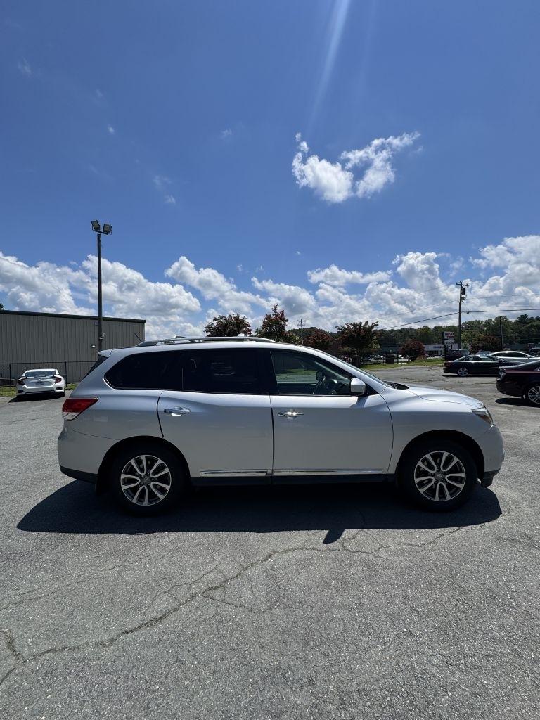 Nissan Pathfinder S 4WD 2014