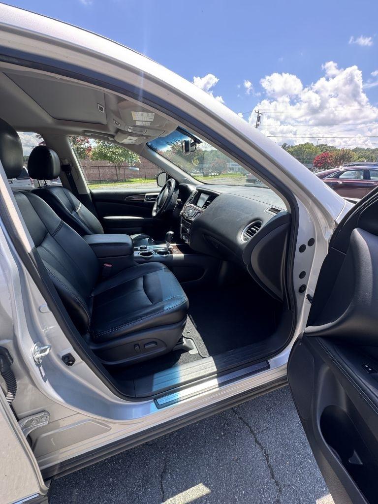 Nissan Pathfinder S 4WD 2014