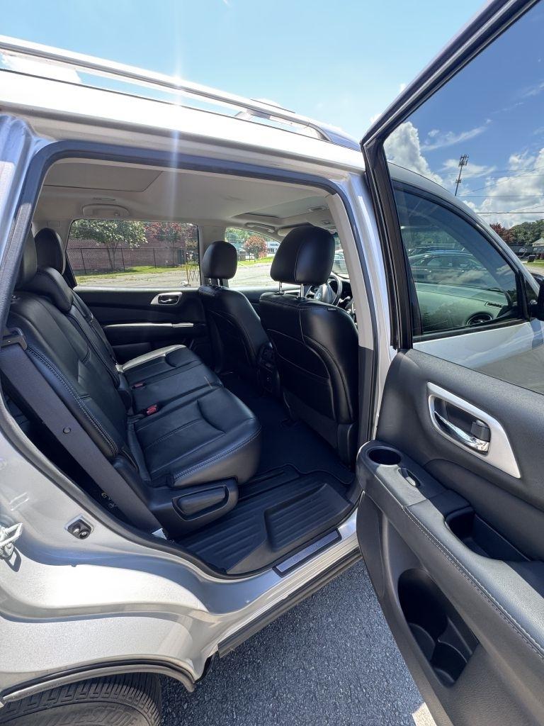 Nissan Pathfinder S 4WD 2014