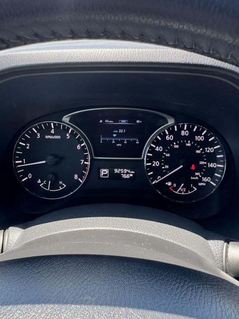 Nissan Pathfinder S 4WD 2014
