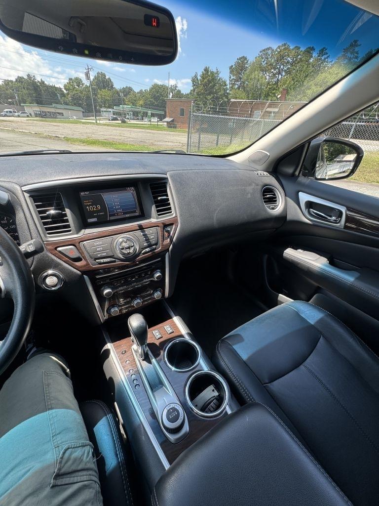 Nissan Pathfinder S 4WD 2014