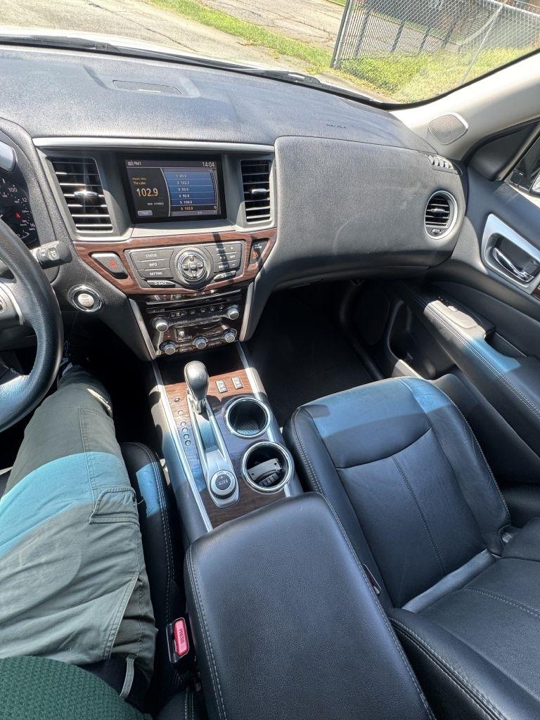 Nissan Pathfinder S 4WD 2014