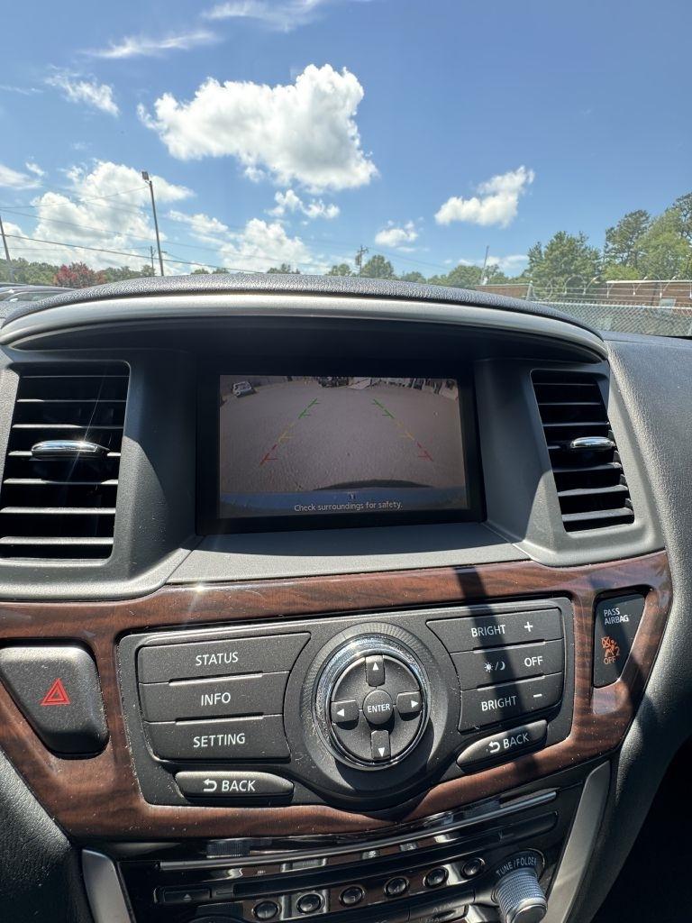 Nissan Pathfinder S 4WD 2014