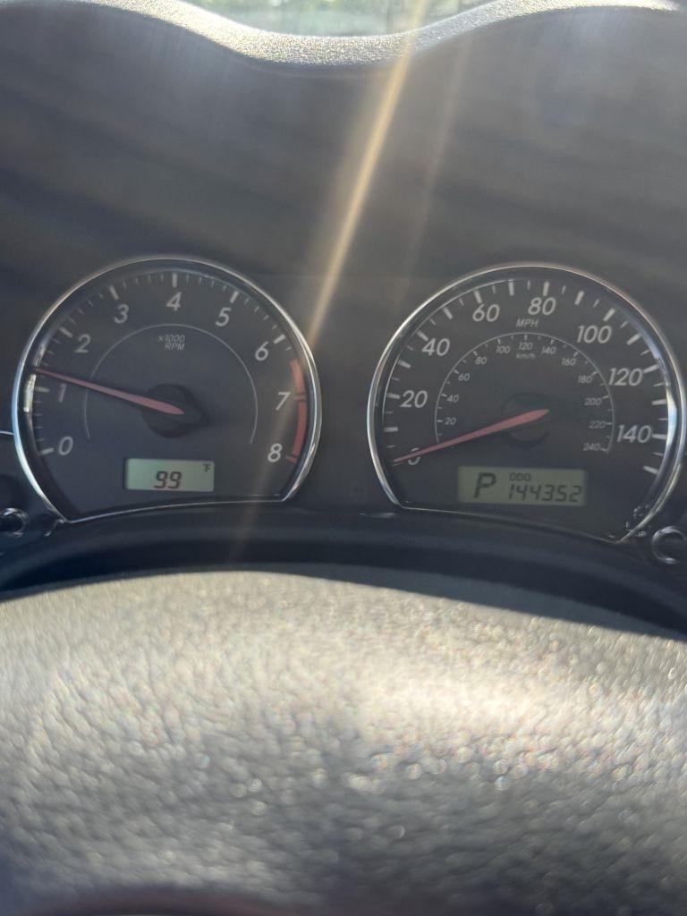 Toyota Corolla S 5-Speed MT 2013