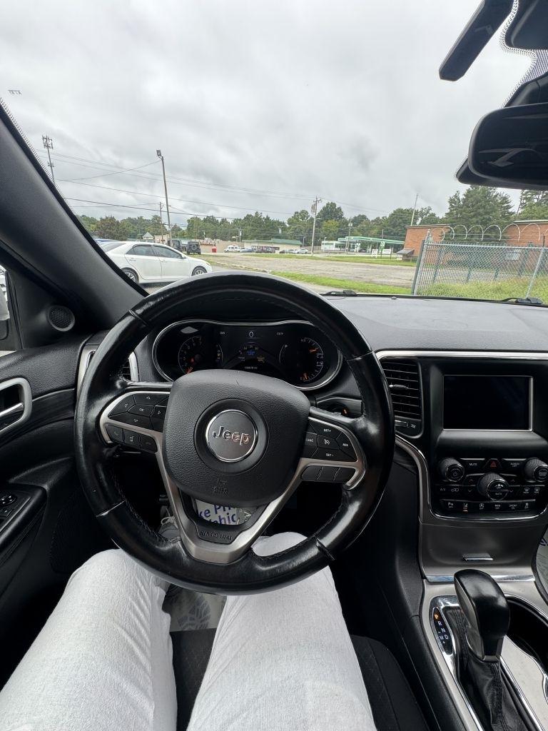 Jeep Grand Cherokee Laredo E 4WD 2021