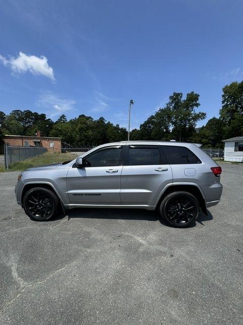 Jeep Grand Cherokee Laredo E 4WD 2021