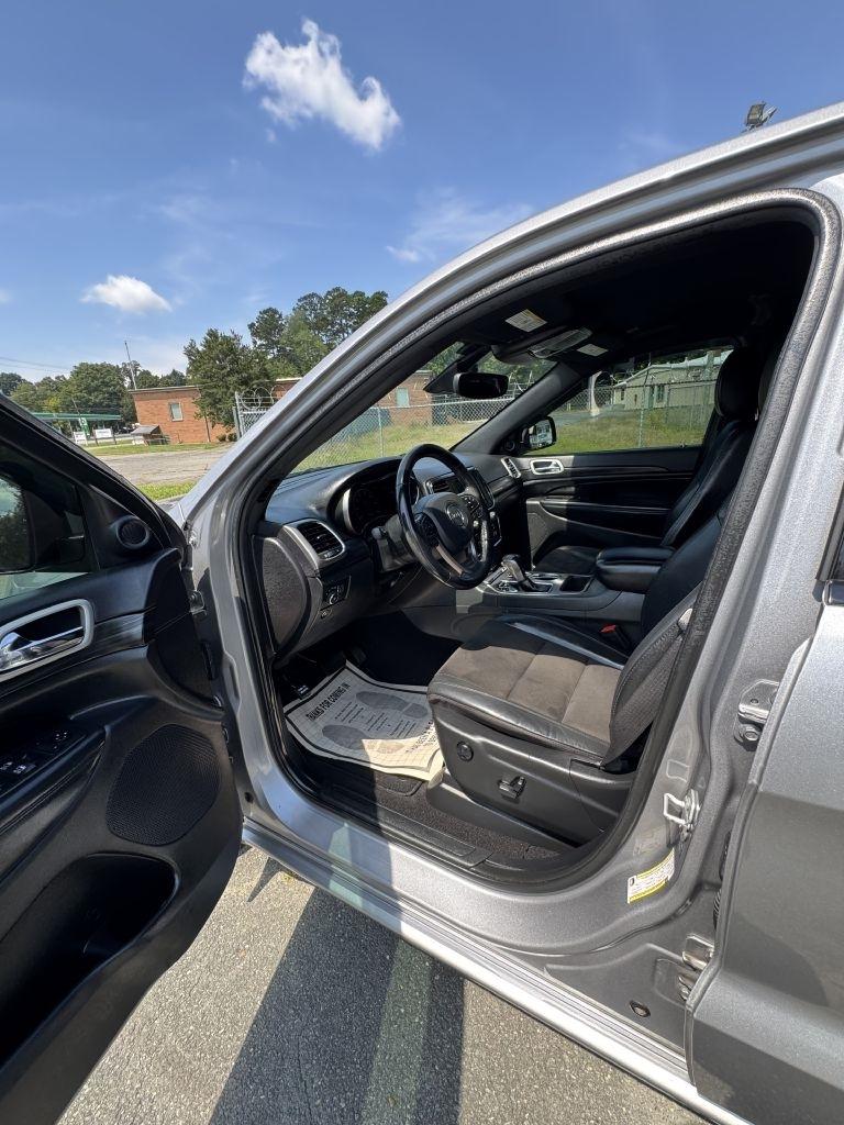 Jeep Grand Cherokee Laredo E 4WD 2021