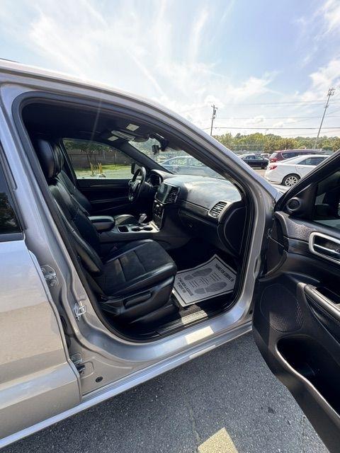 Jeep Grand Cherokee Laredo E 4WD 2021