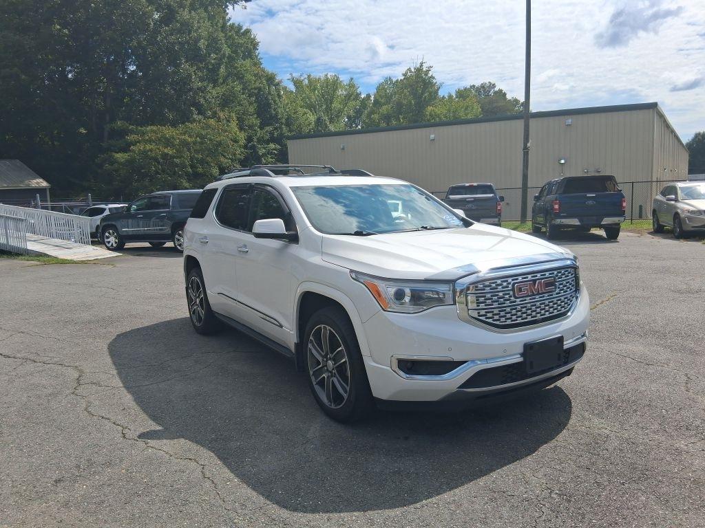GMC Acadia Denali AWD 2018
