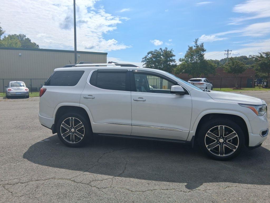 GMC Acadia Denali AWD 2018