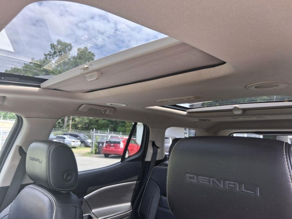 GMC Acadia Denali AWD 2018