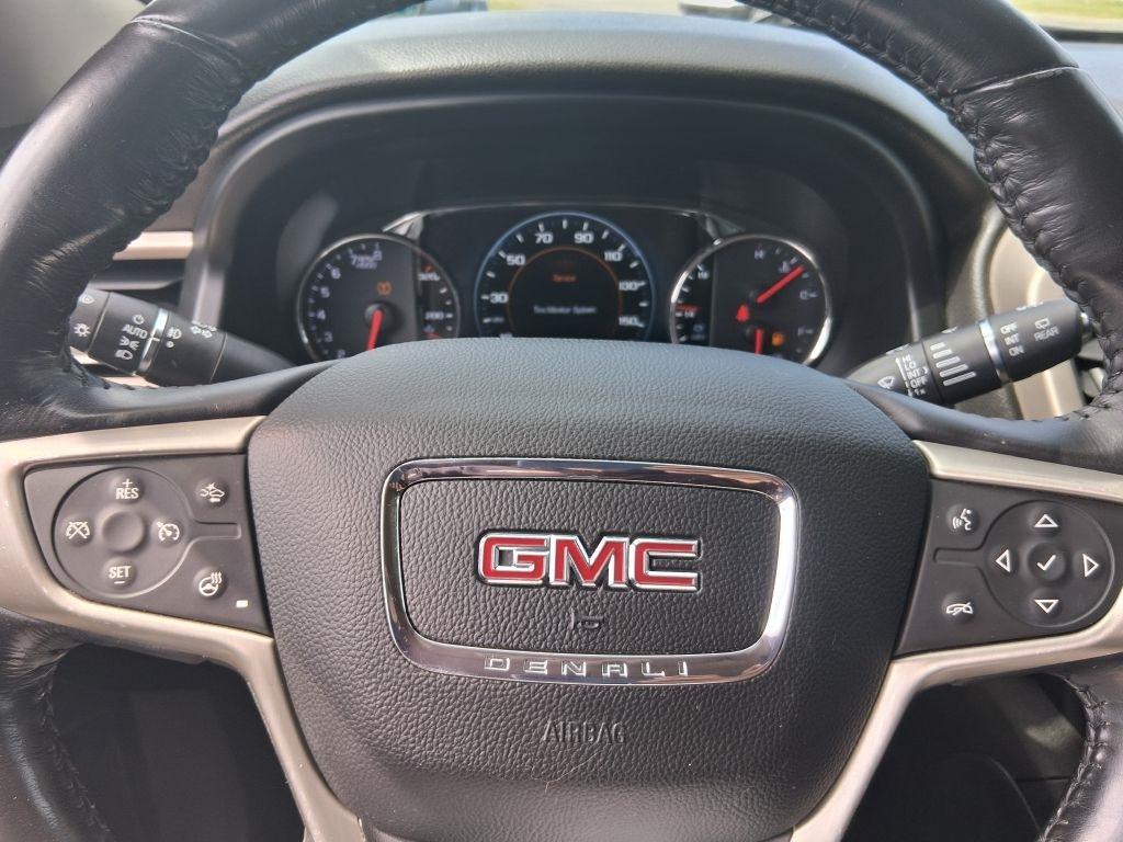 GMC Acadia Denali AWD 2018