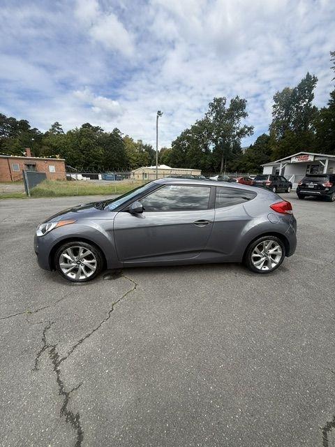 Hyundai Veloster Base 6MT 2016