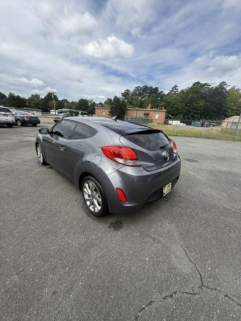 Hyundai Veloster Base 6MT 2016