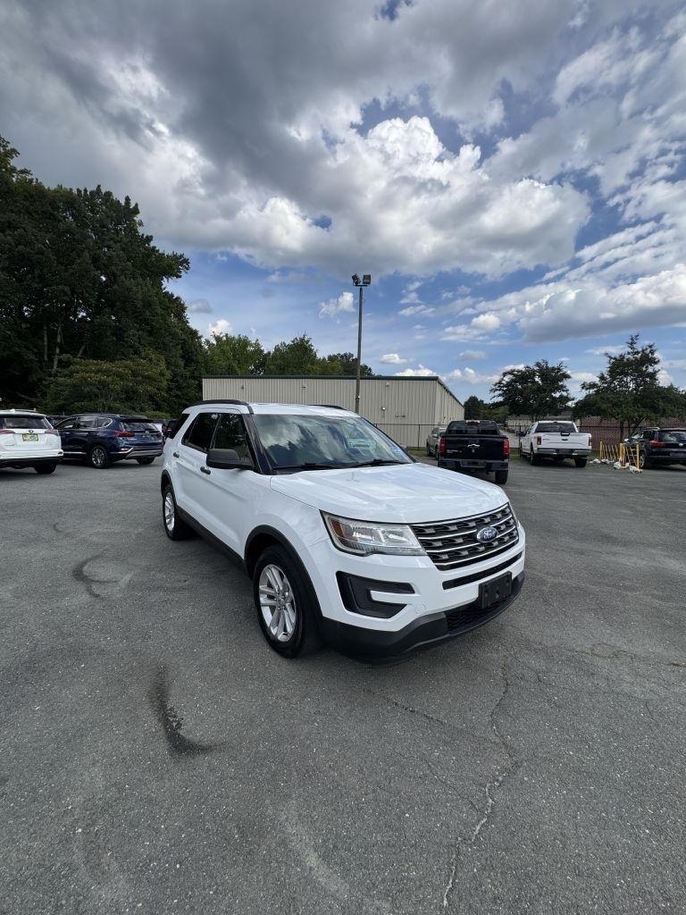 Ford Explorer Base 4WD 2017