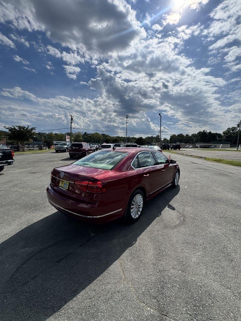 Volkswagen Passat SE 6A 2016