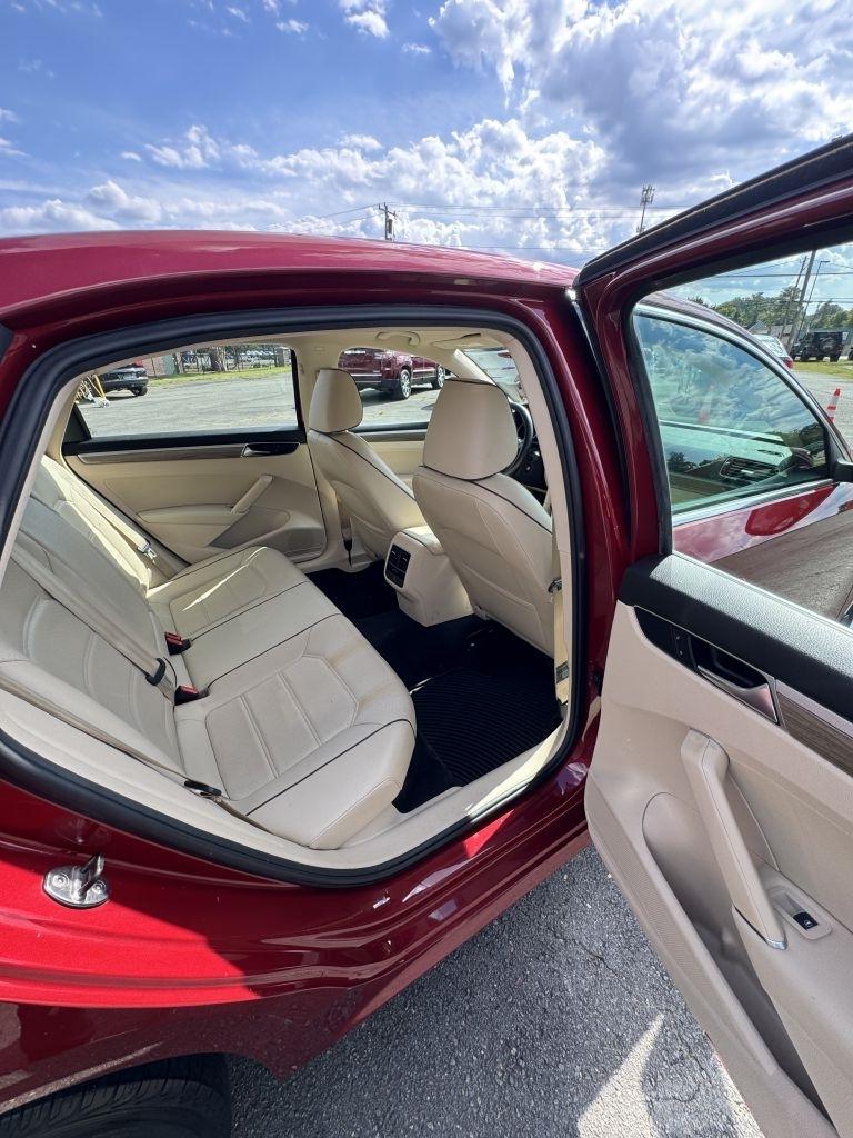 Volkswagen Passat SE 6A 2016