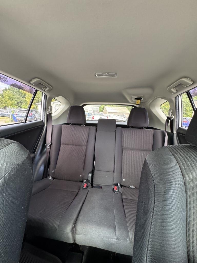 Toyota RAV4 LE FWD 2016