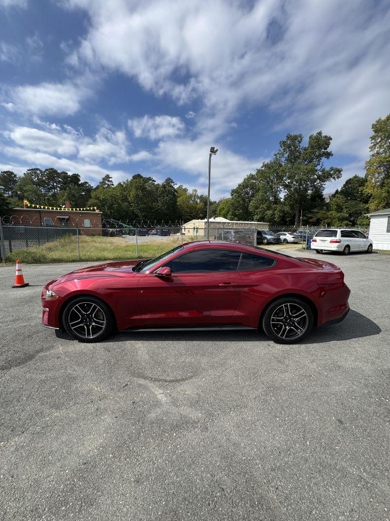 Ford Mustang EcoBoost Coupe 2018