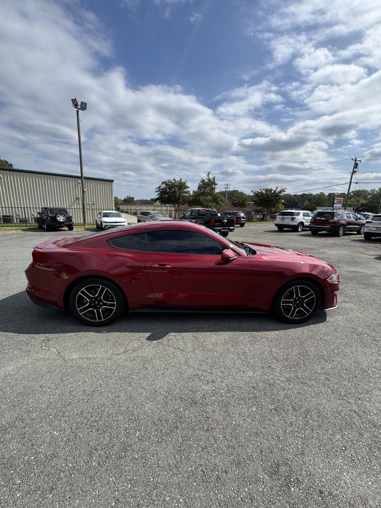 Ford Mustang EcoBoost Coupe 2018
