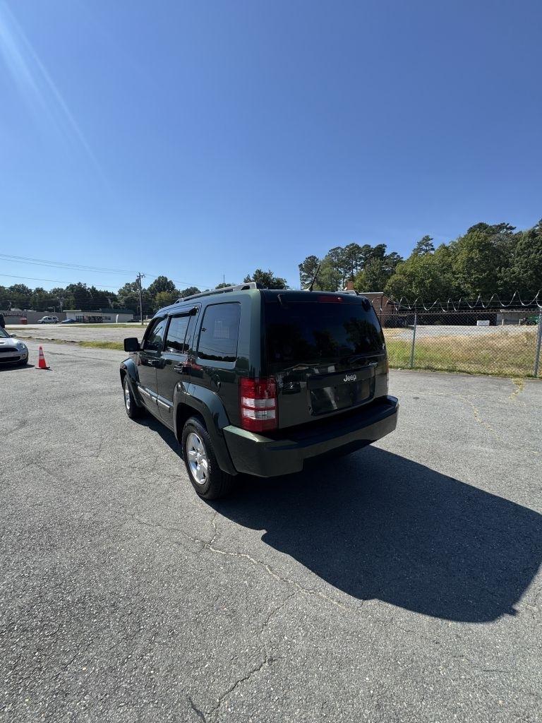 Jeep Liberty Sport 2WD 2012