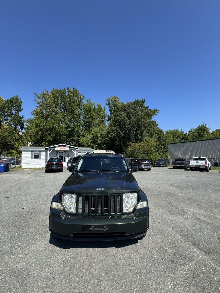 Jeep Liberty Sport 2WD 2012