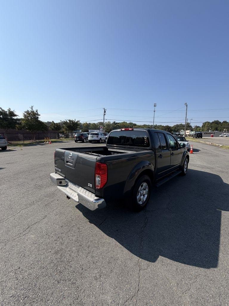 Nissan Frontier SE Crew Cab 2WD 2010