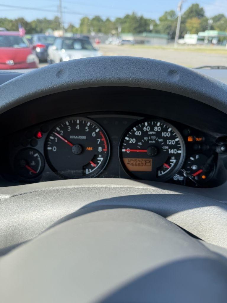 Nissan Frontier SE Crew Cab 2WD 2010