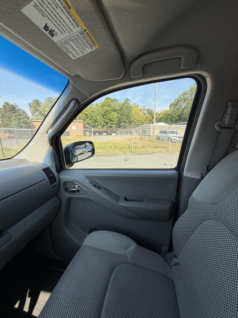 Nissan Frontier SE Crew Cab 2WD 2010