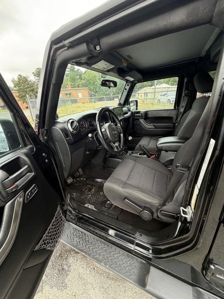 Jeep Wrangler Unlimited Sport 4WD 2012