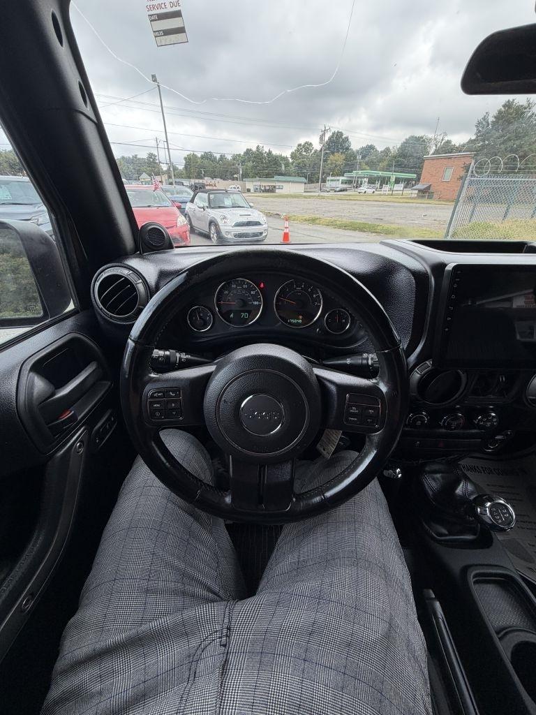 Jeep Wrangler Unlimited Sport 4WD 2012