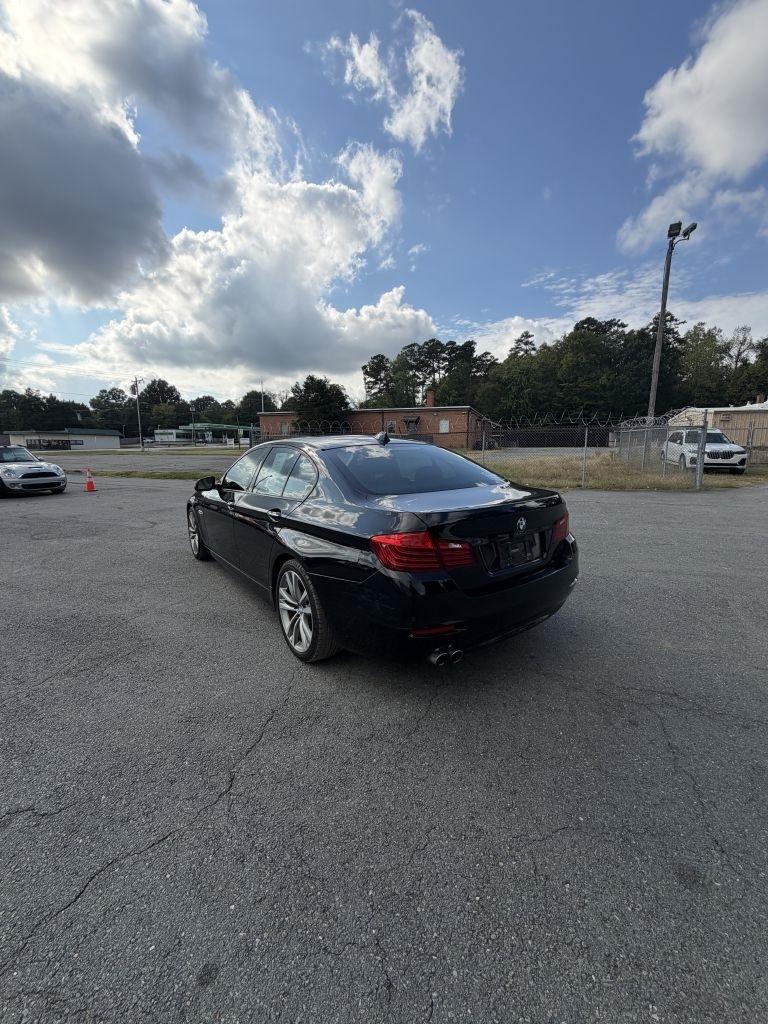 BMW 5-Series 528i 2016