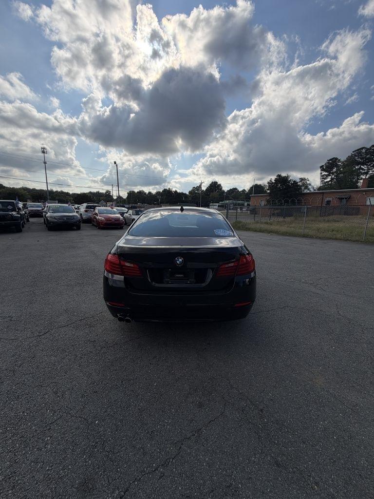 BMW 5-Series 528i 2016