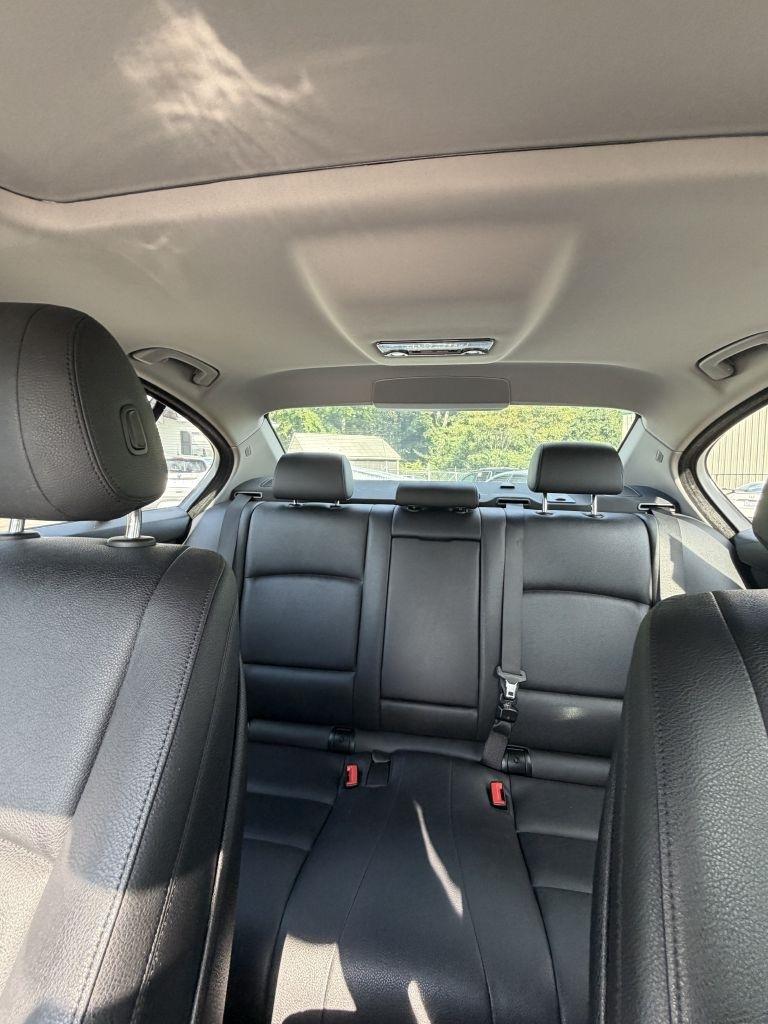 BMW 5-Series 528i 2016