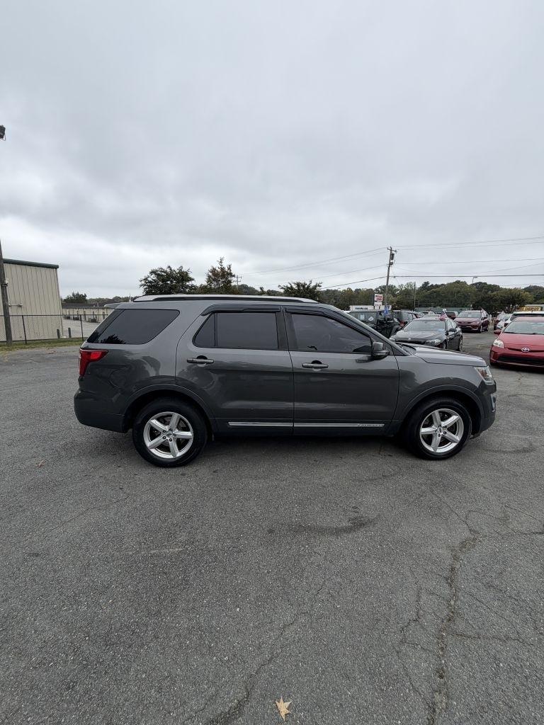 Ford Explorer XLT 4WD 2016