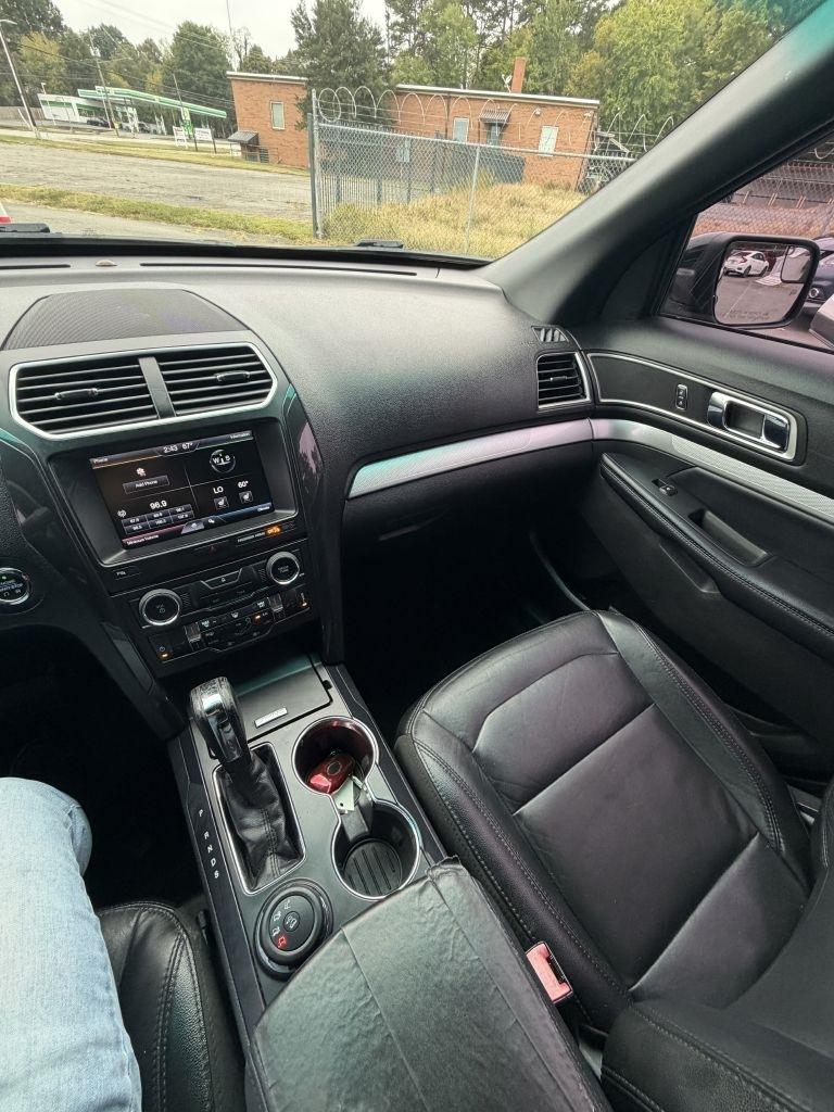 Ford Explorer XLT 4WD 2016